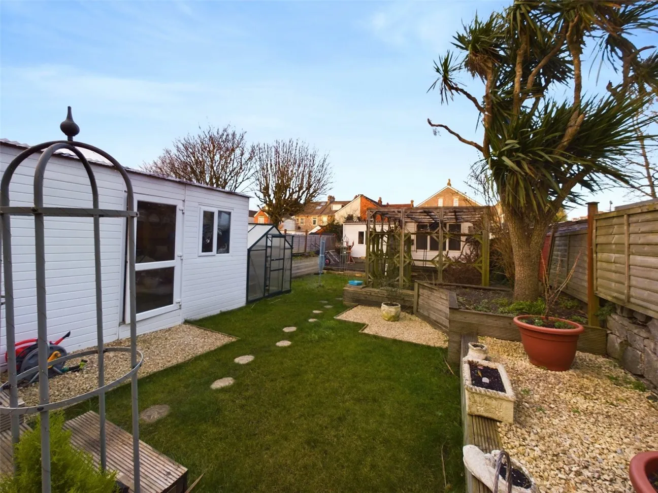 6 Bed  Detached house  For Sale