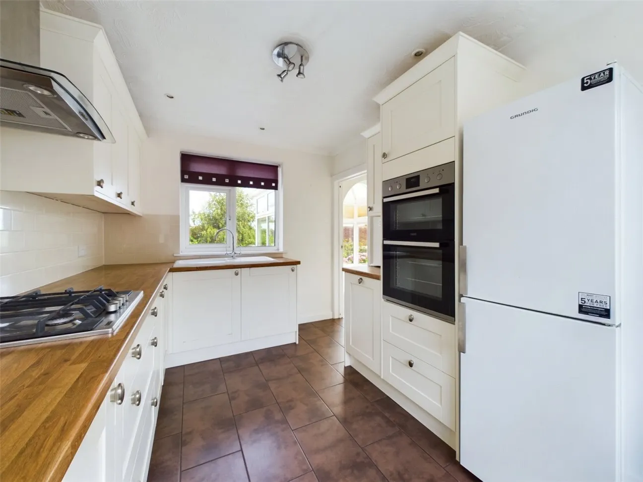 2 Bed  Detached bungalow  For Sale