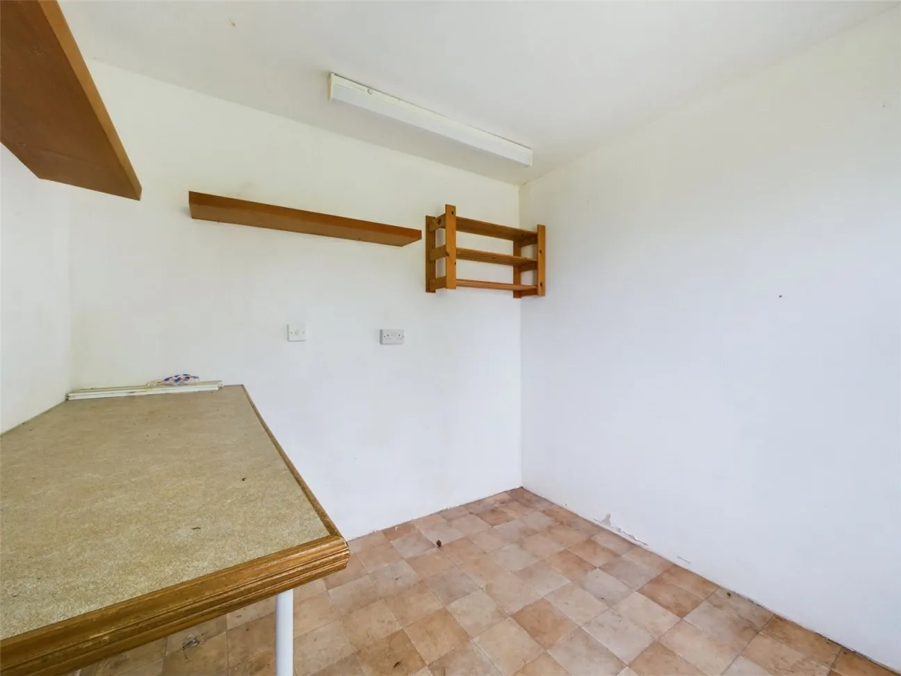 2 Bed  Detached bungalow  For Sale