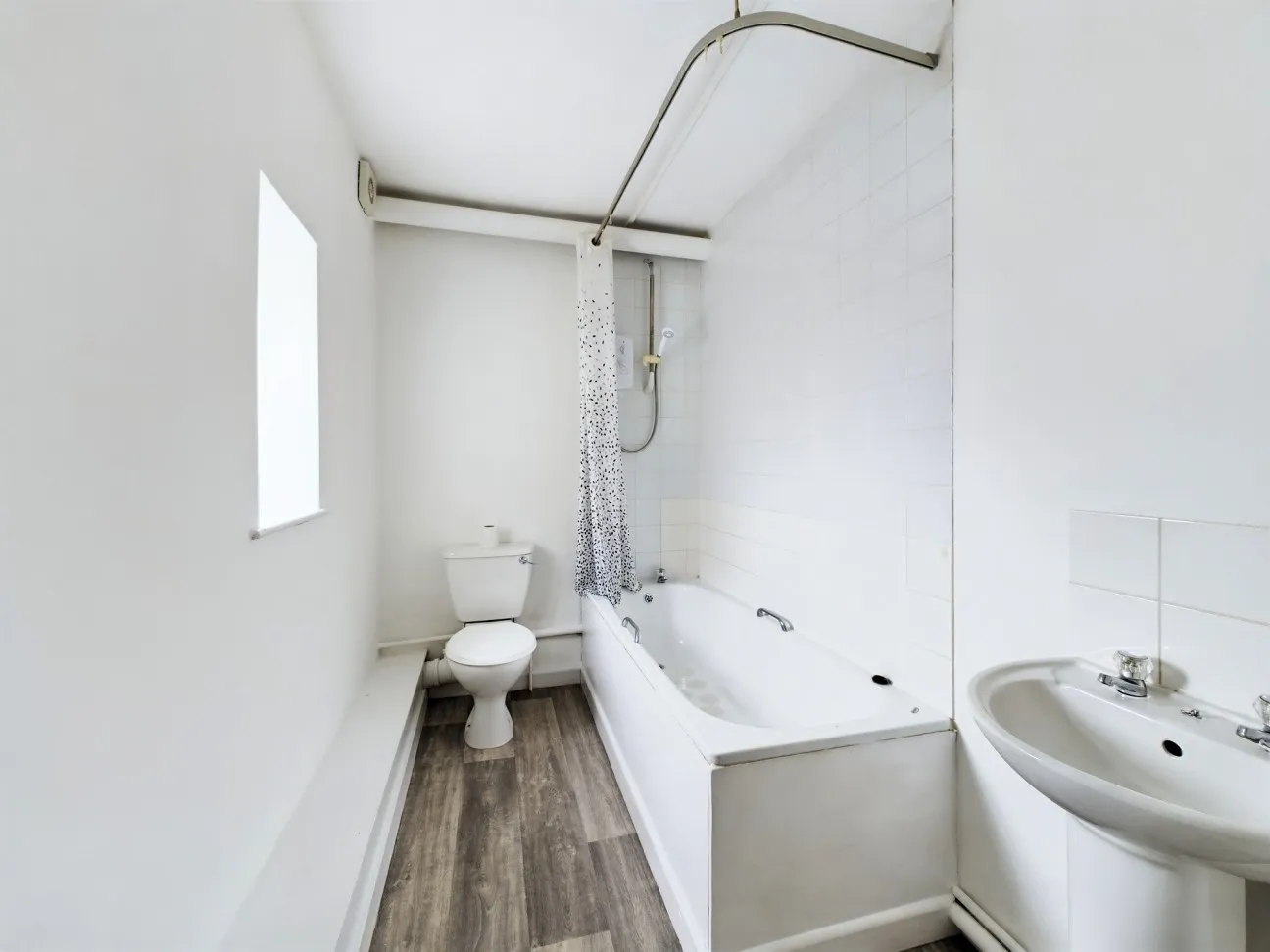 1 Bed  Property  For Sale