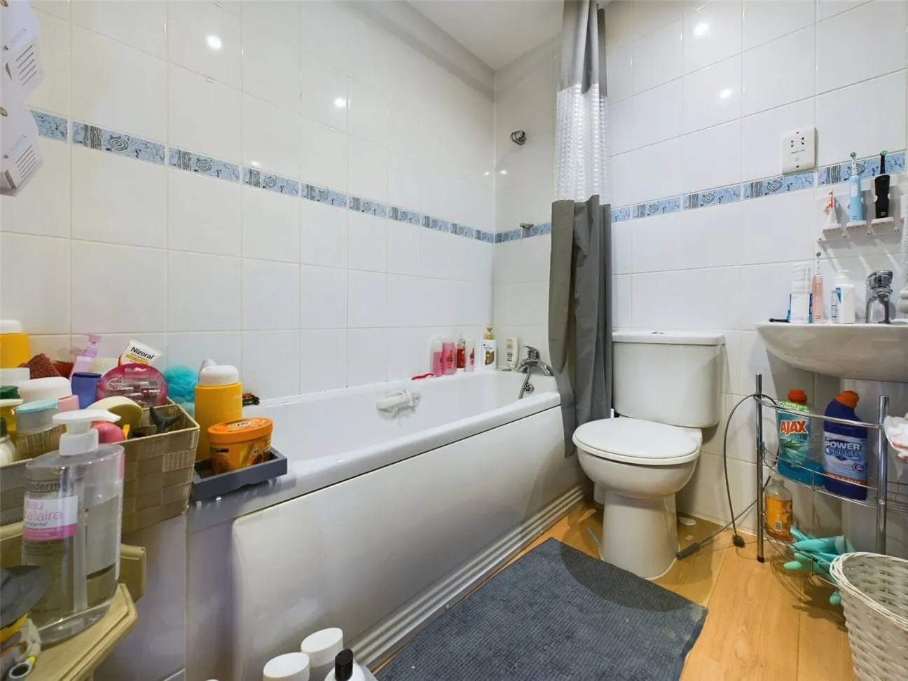 3 Bed  Terraced House  For Sale