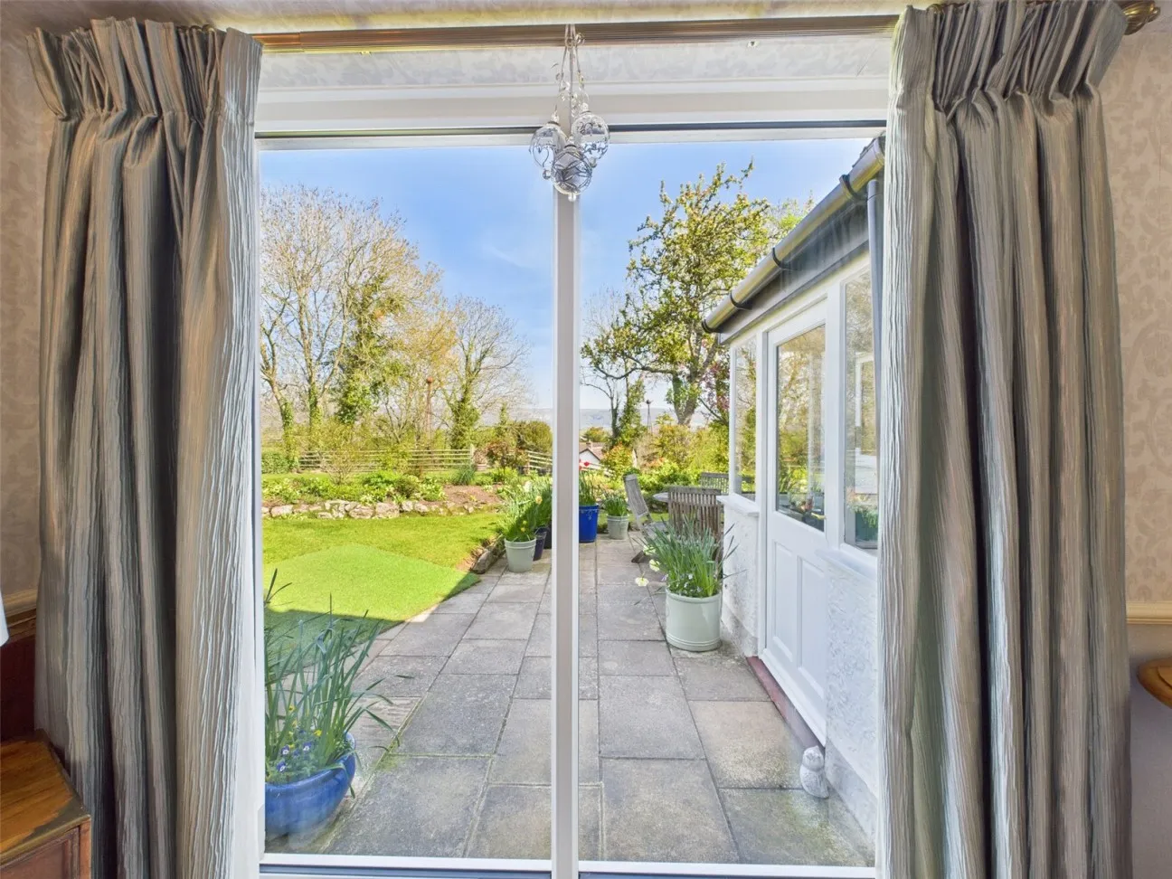 5 Bed  Detached house  For Sale