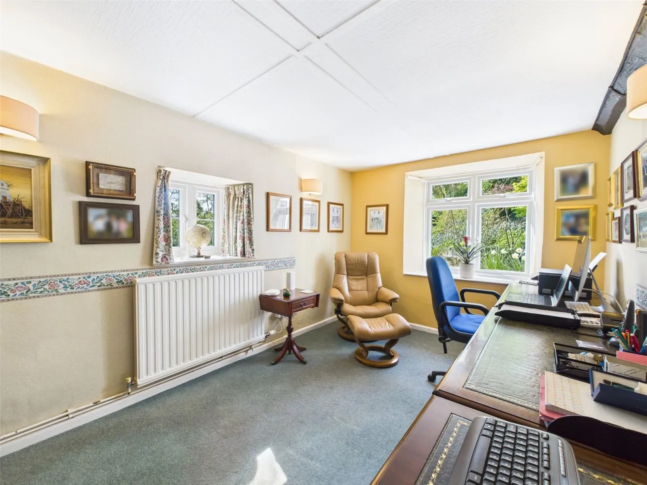 5 Bed  Detached house  For Sale