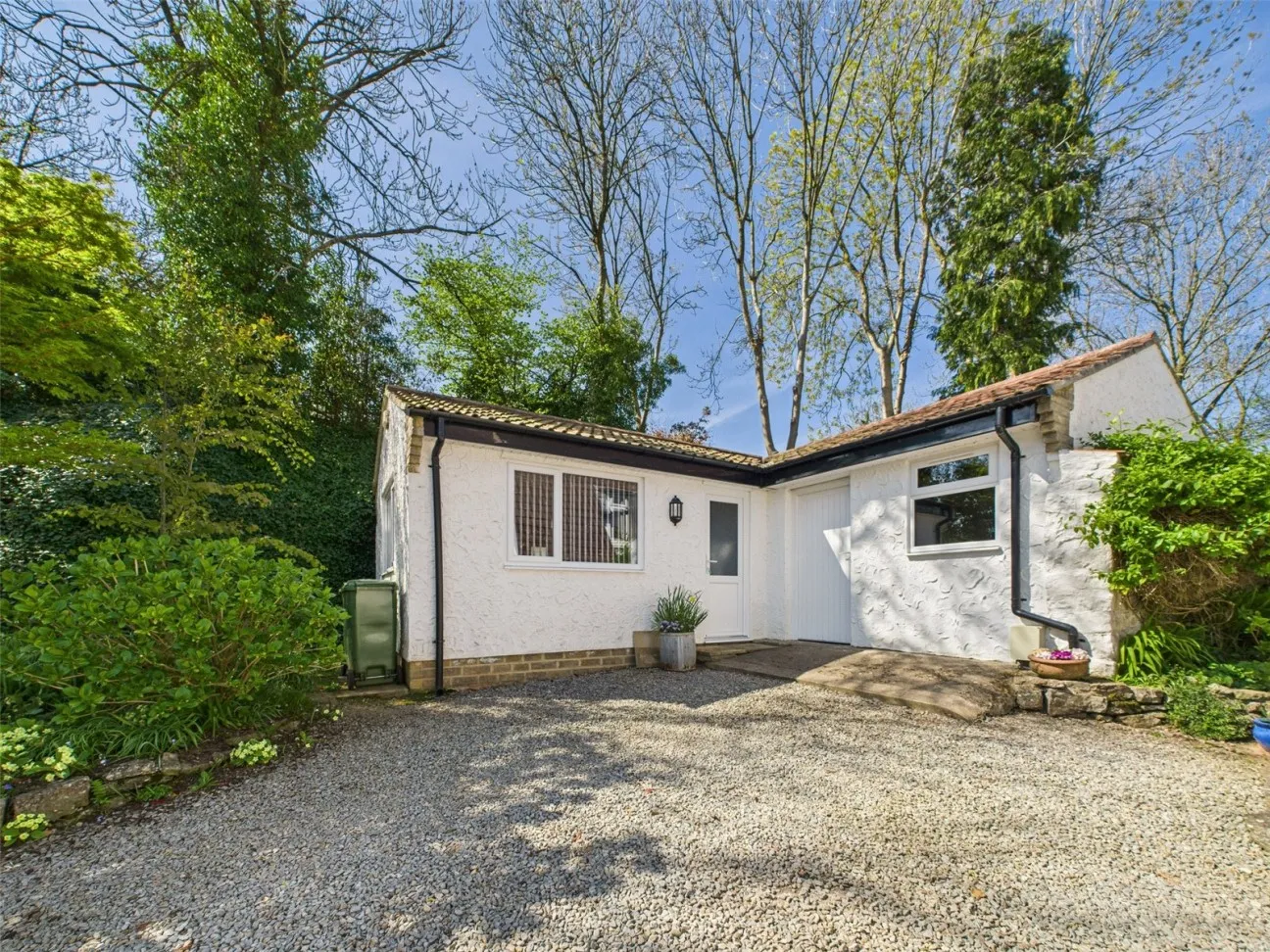 5 Bed  Detached house  For Sale