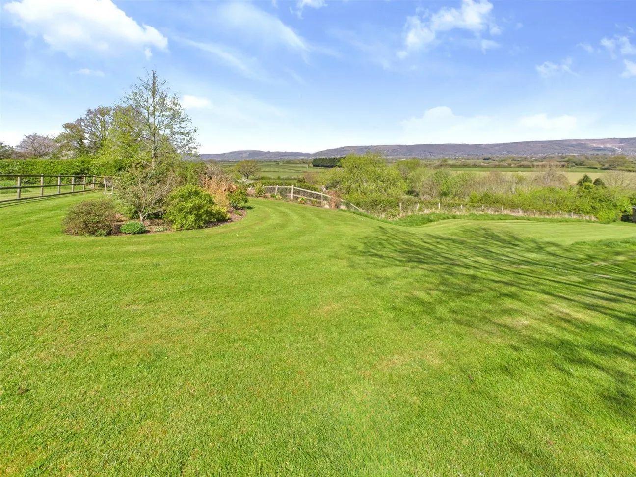5 Bed  Detached house  For Sale