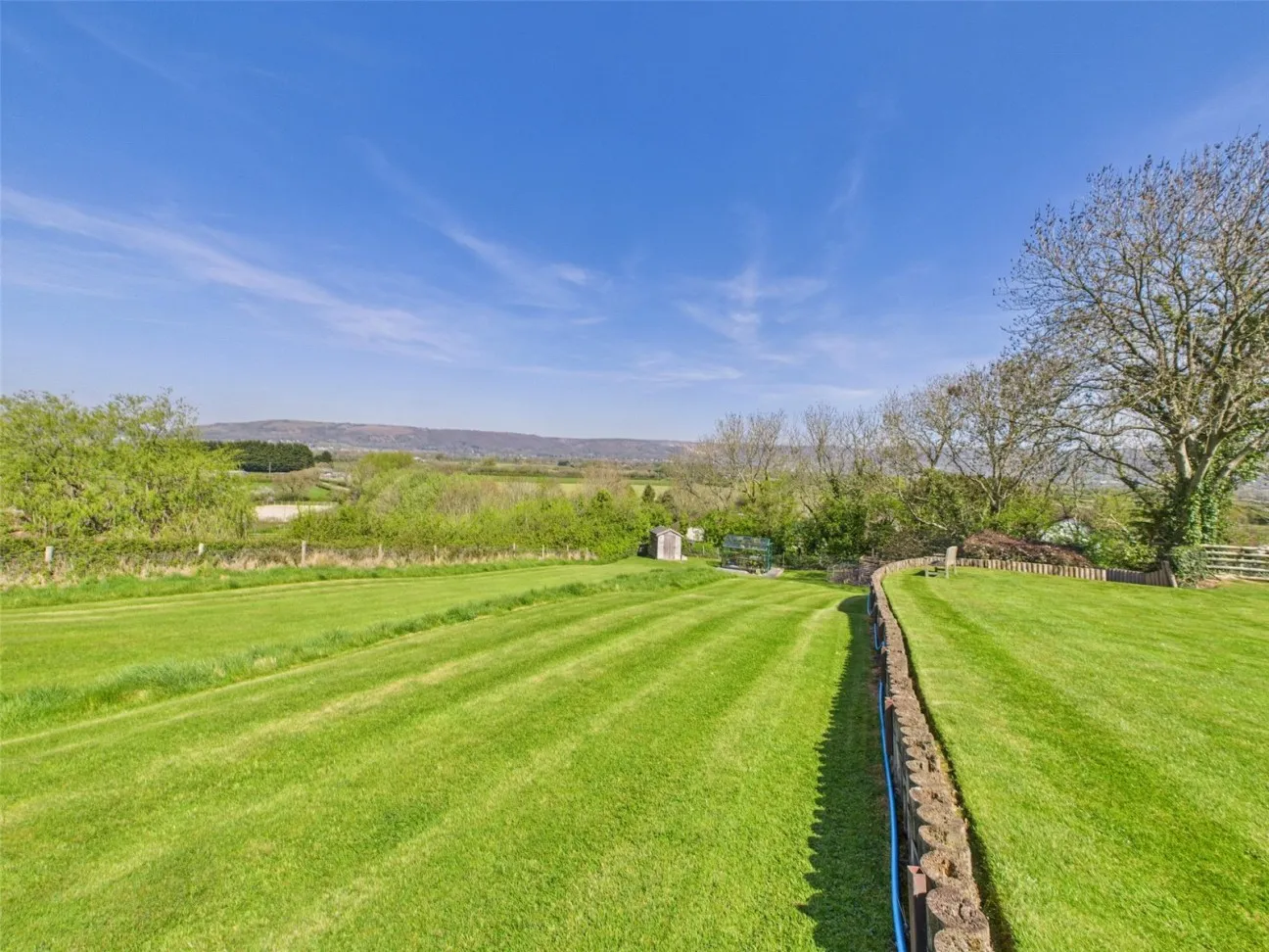 5 Bed  Detached house  For Sale
