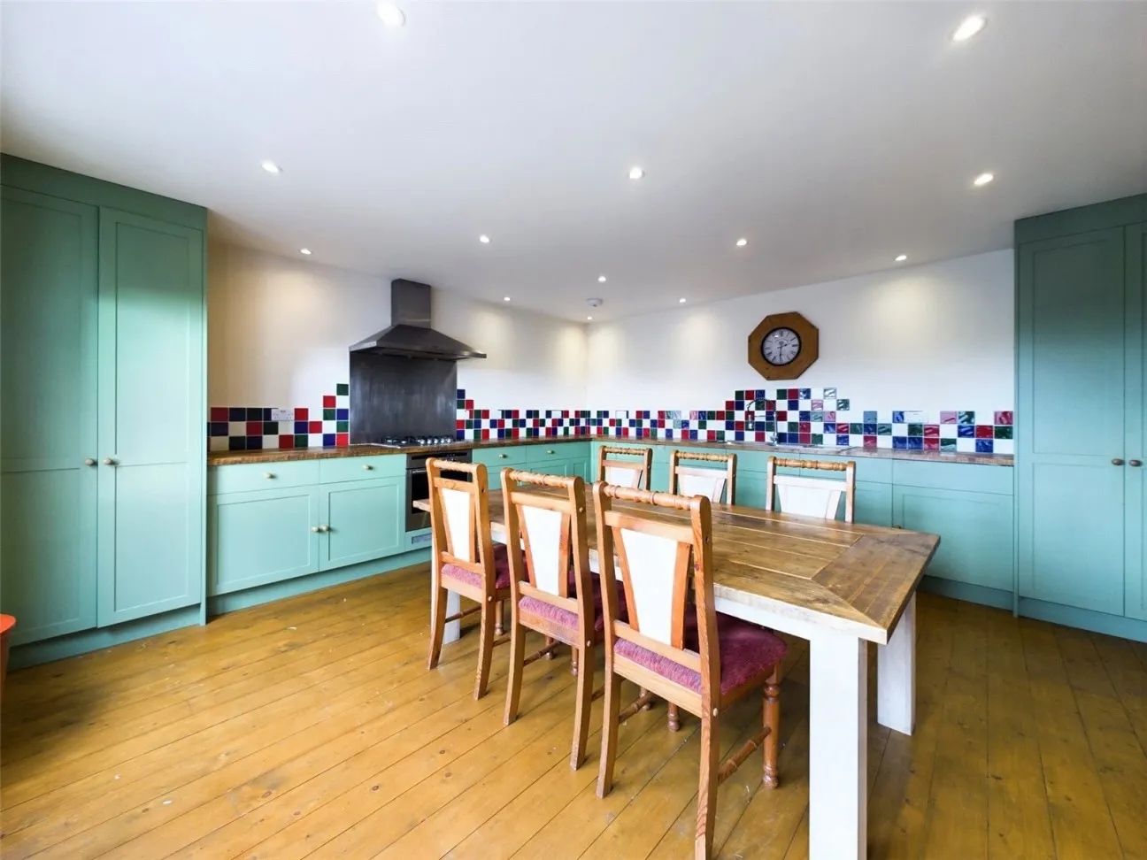 3 Bed  Property  For Sale