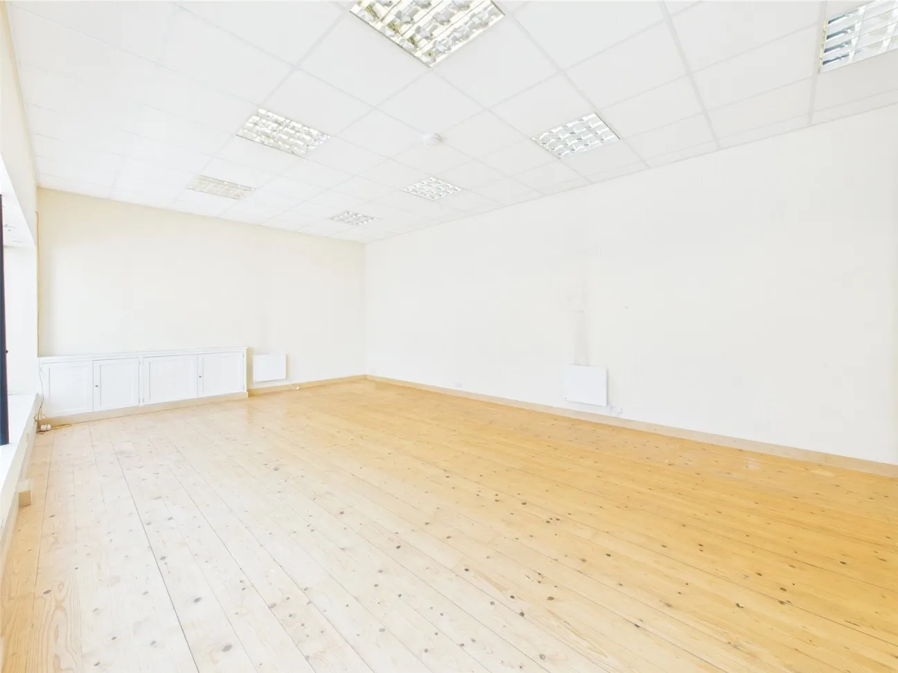 3 Bed  Property  For Sale