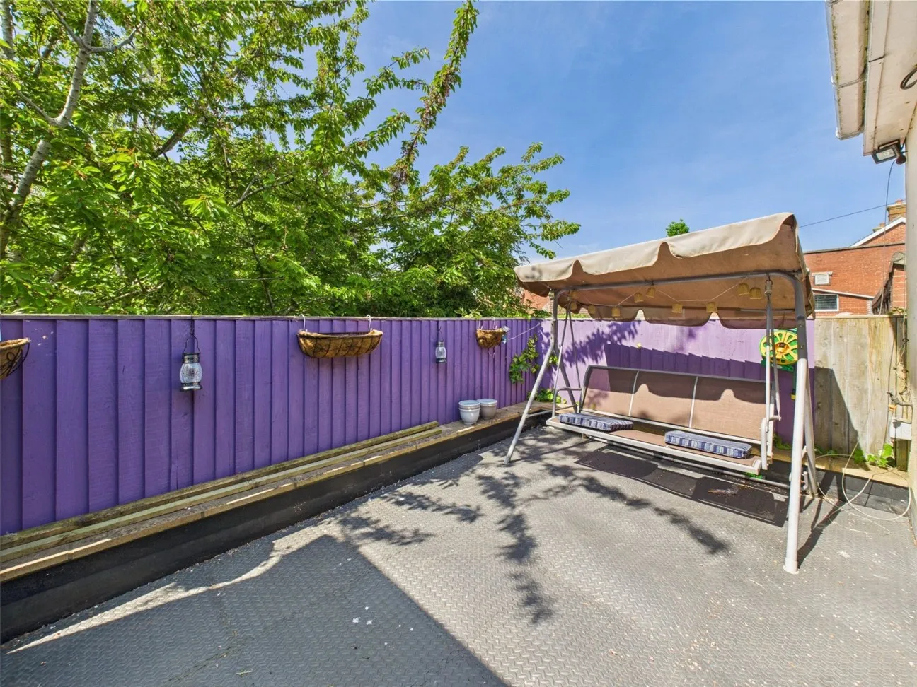 3 Bed  Property  For Sale