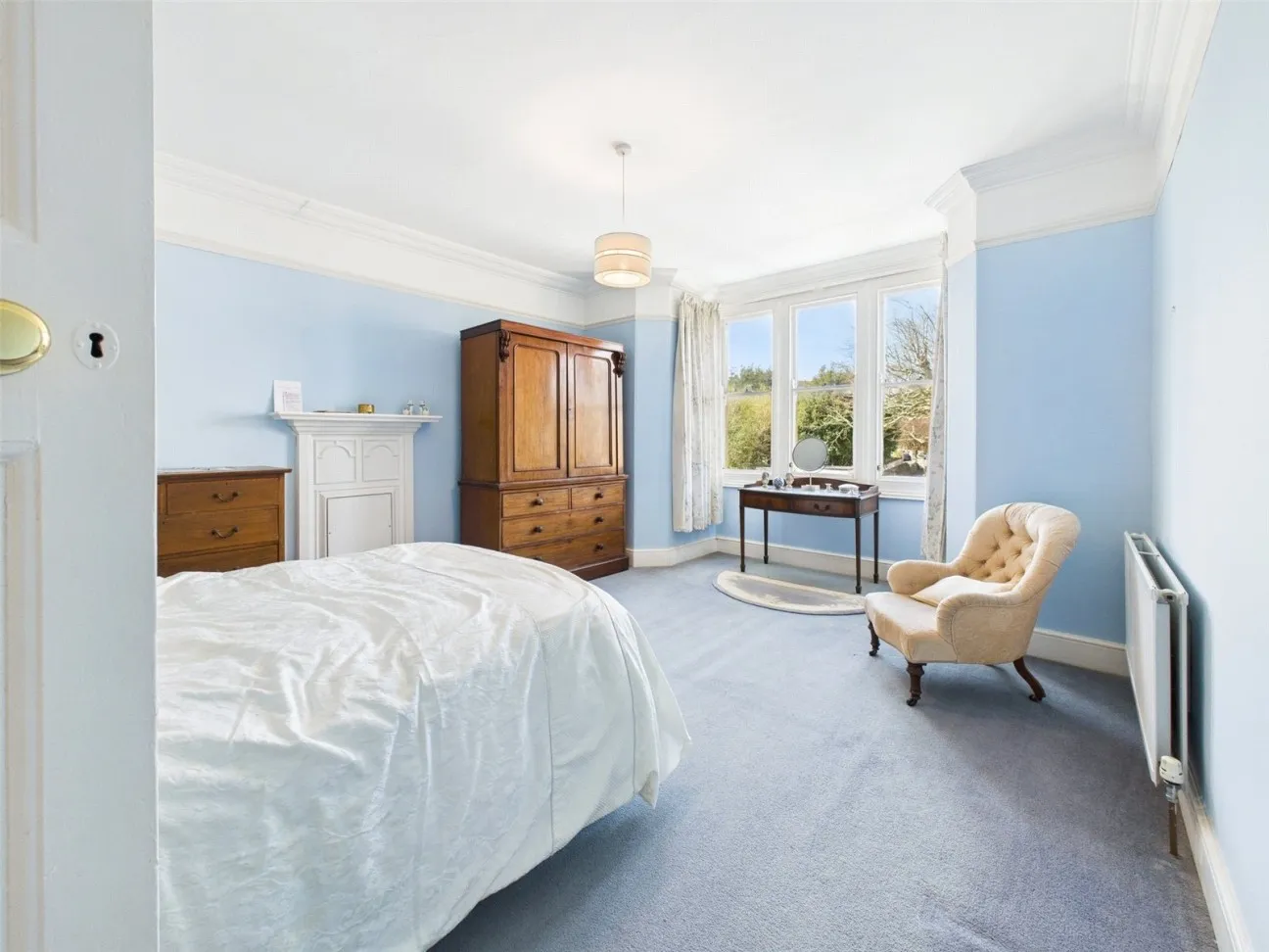 5 Bed  Detached house  For Sale