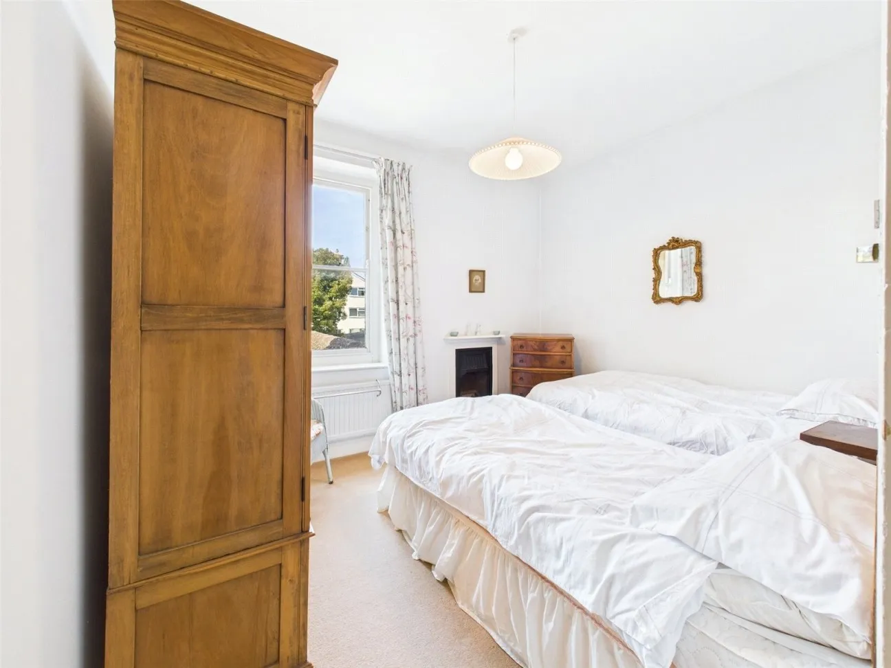 5 Bed  Detached house  For Sale