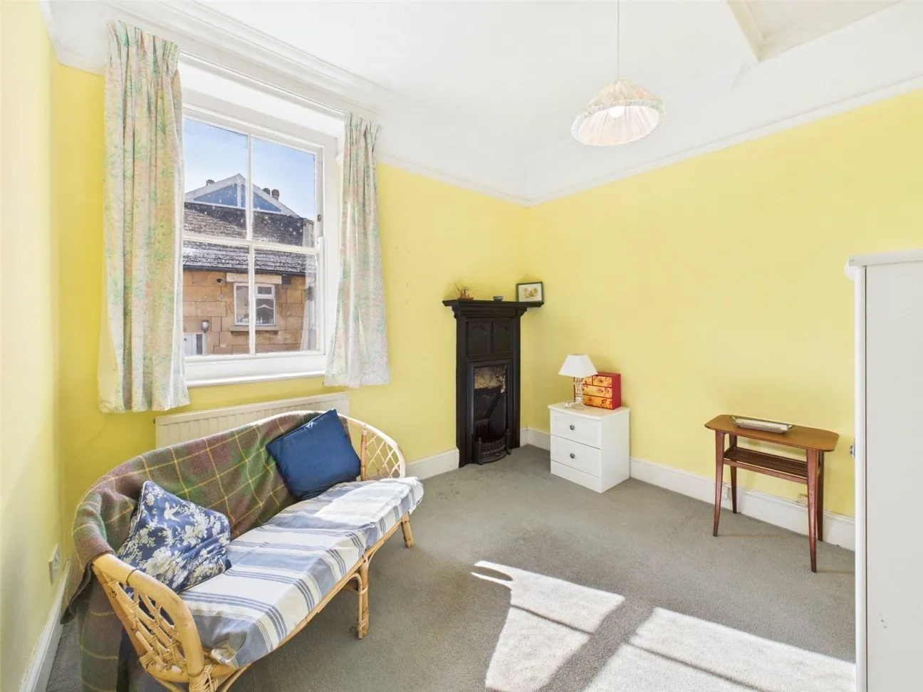 5 Bed  Detached house  For Sale