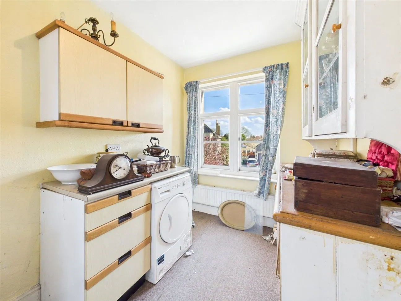 5 Bed  Detached house  For Sale