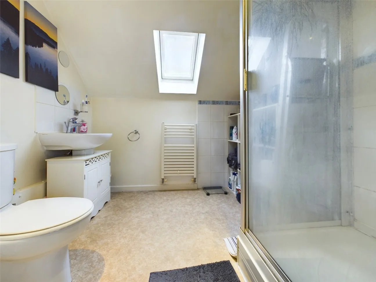 3 Bed  Property  Under Offer