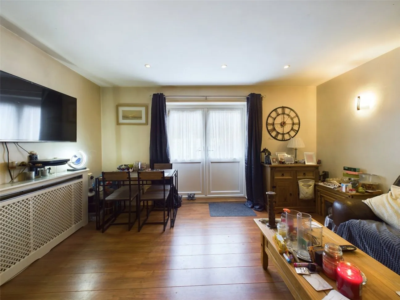 3 Bed  Property  Under Offer