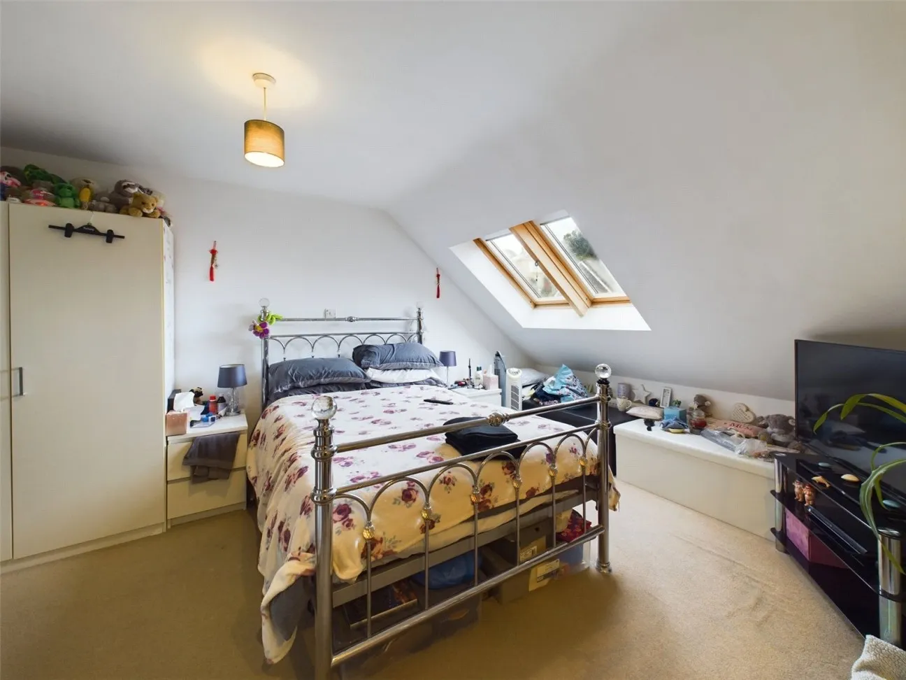3 Bed  Property  Under Offer