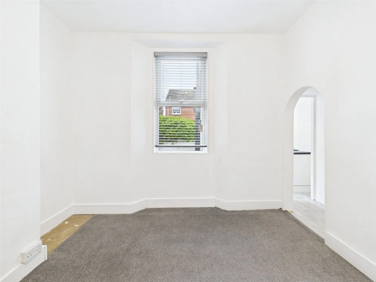3 Bed  Terraced House  For Sale