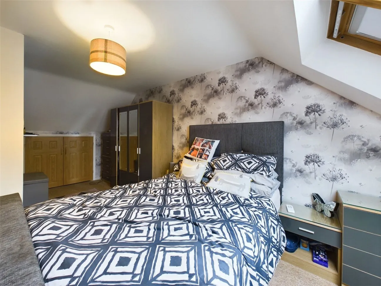 3 Bed  Terraced House  For Sale