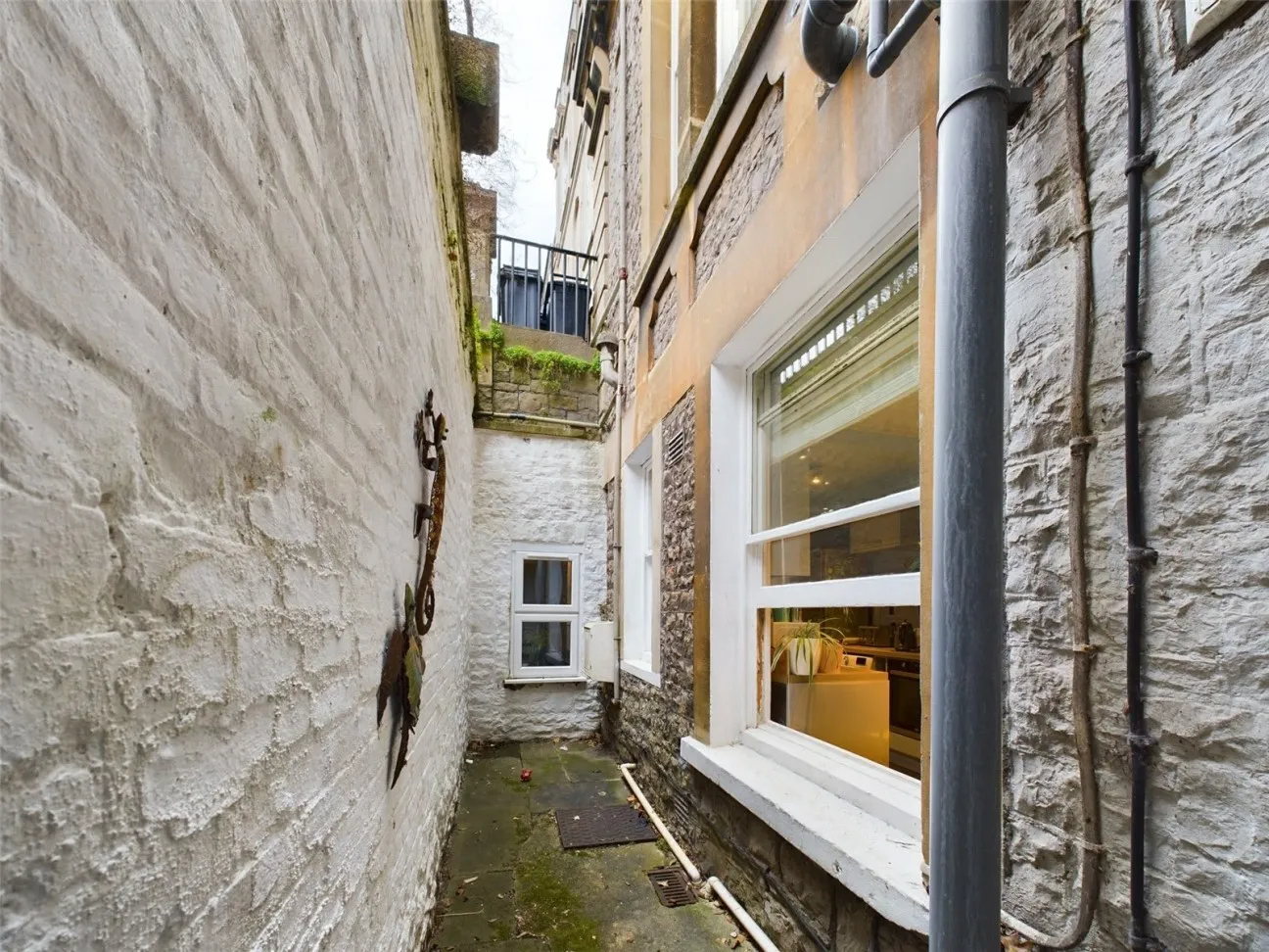 2 Bed  Property  Under Offer