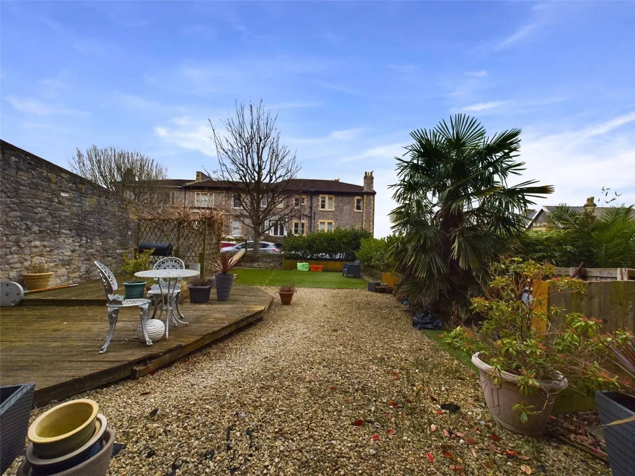 2 Bed  Property  Under Offer