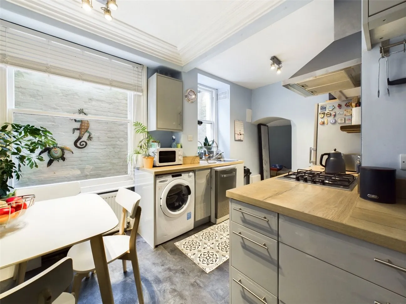 2 Bed  Property  Under Offer