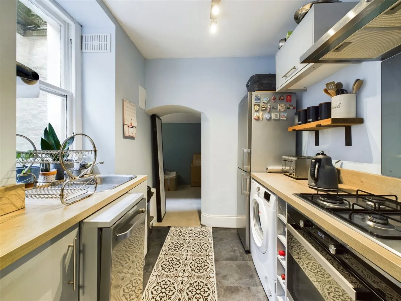 2 Bed  Property  Under Offer