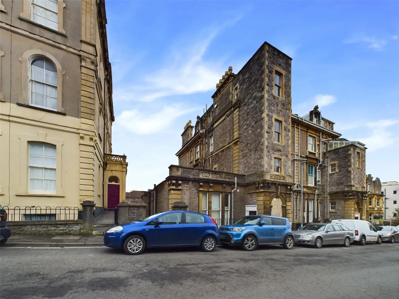 2 Bed  Property  Under Offer