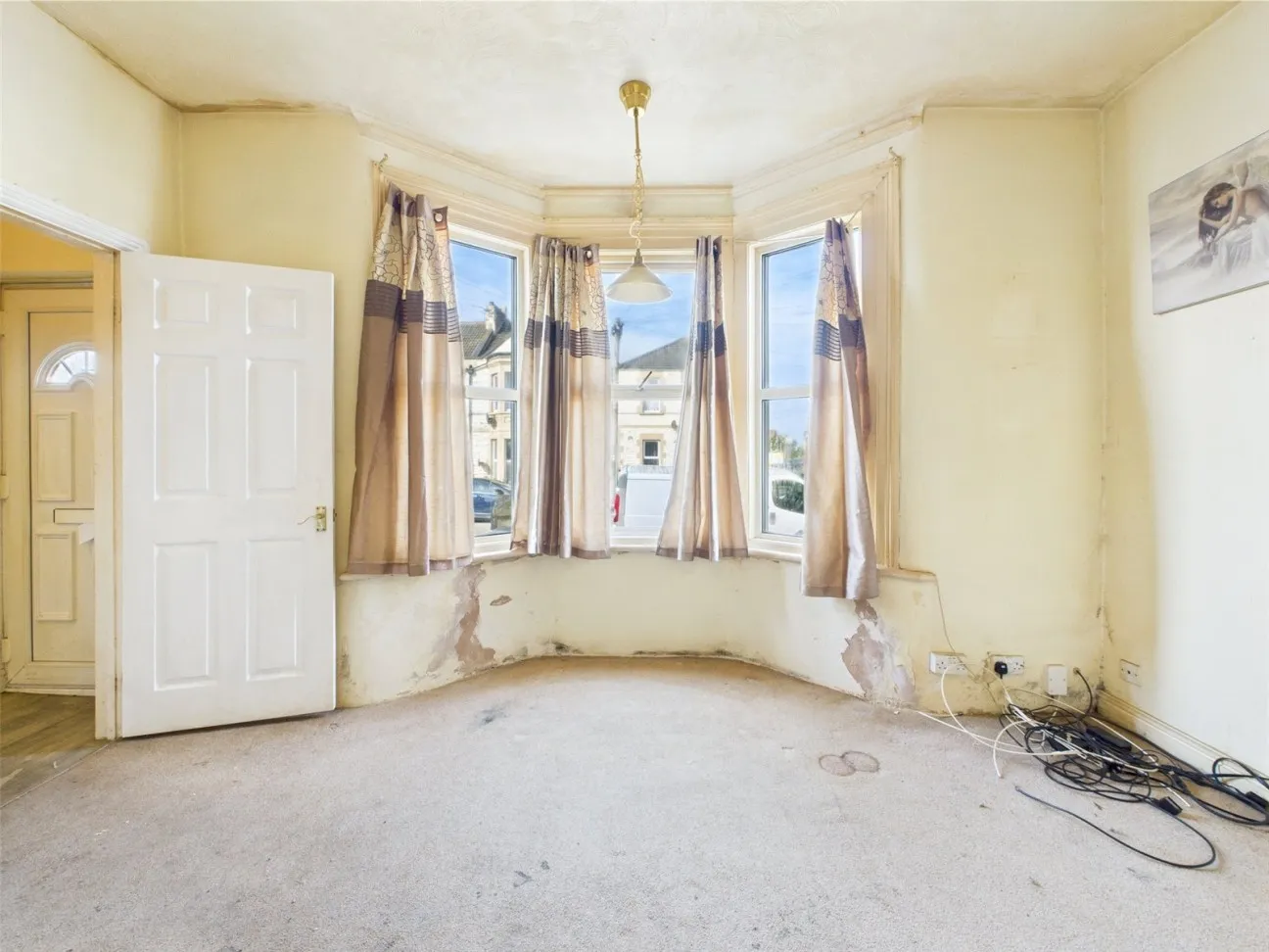 2 Bed  Flat  For Sale