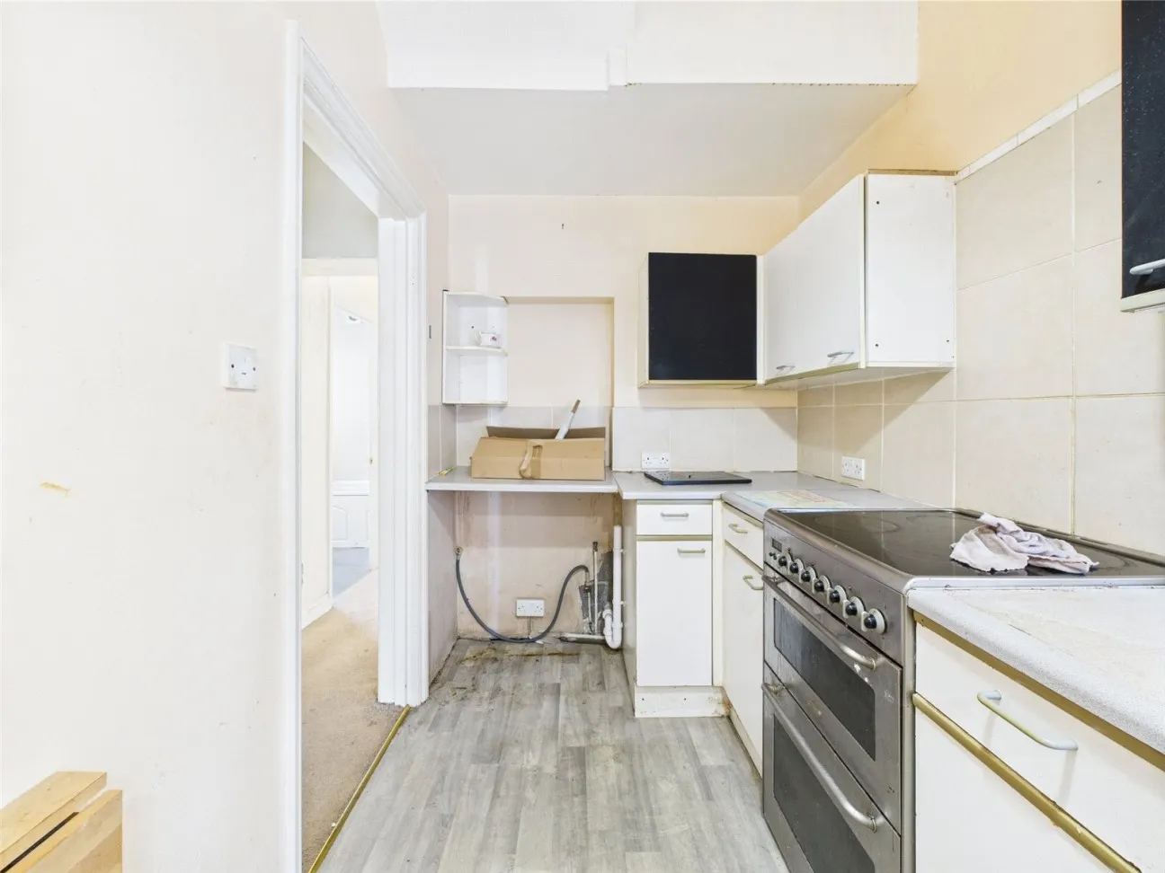 2 Bed  Flat  For Sale