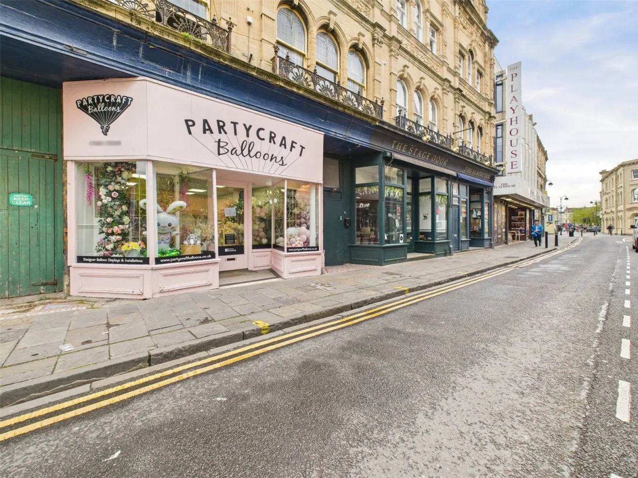 5 Bed  Property  Under Offer