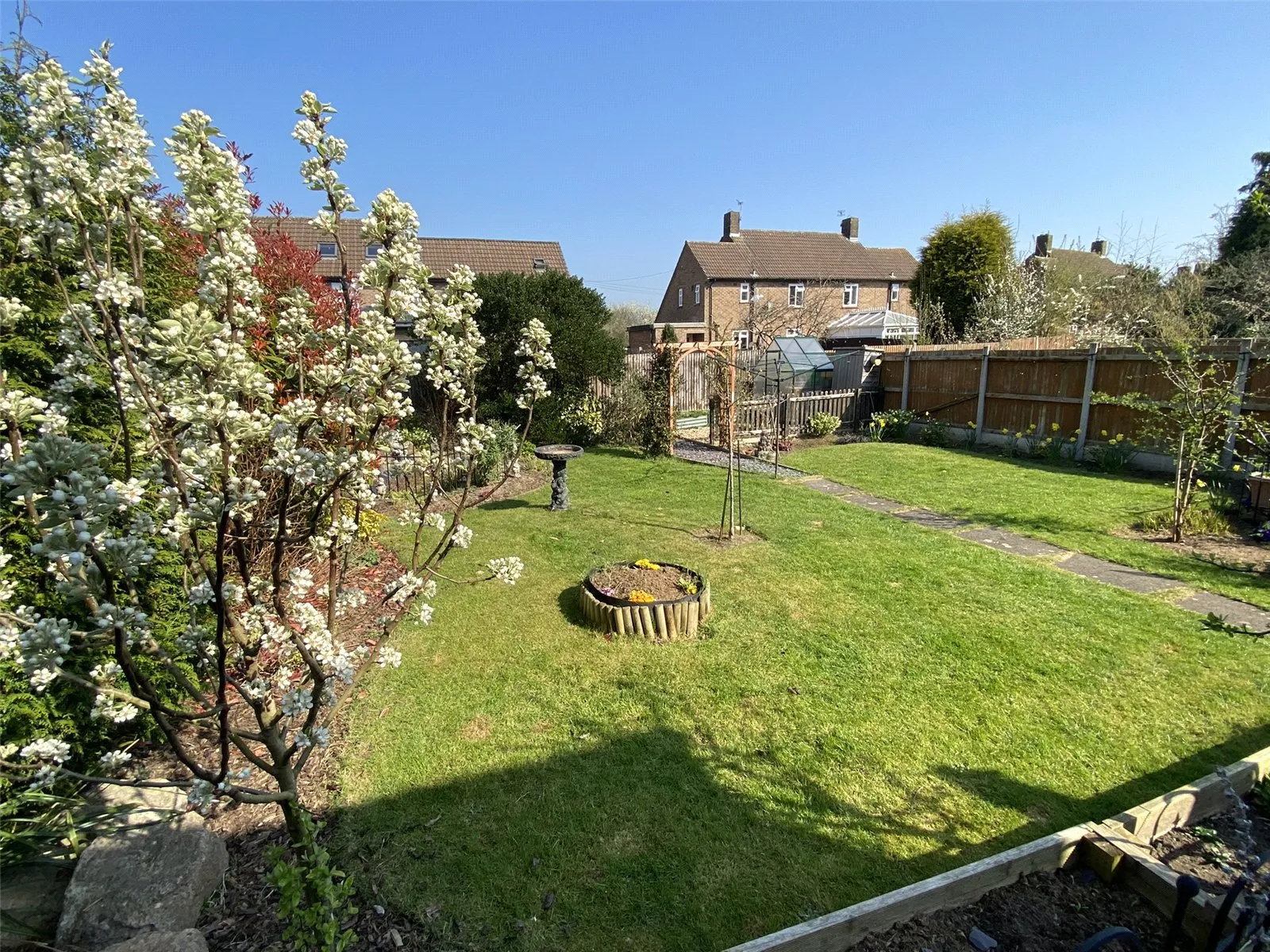 2 bed Semi-Detached