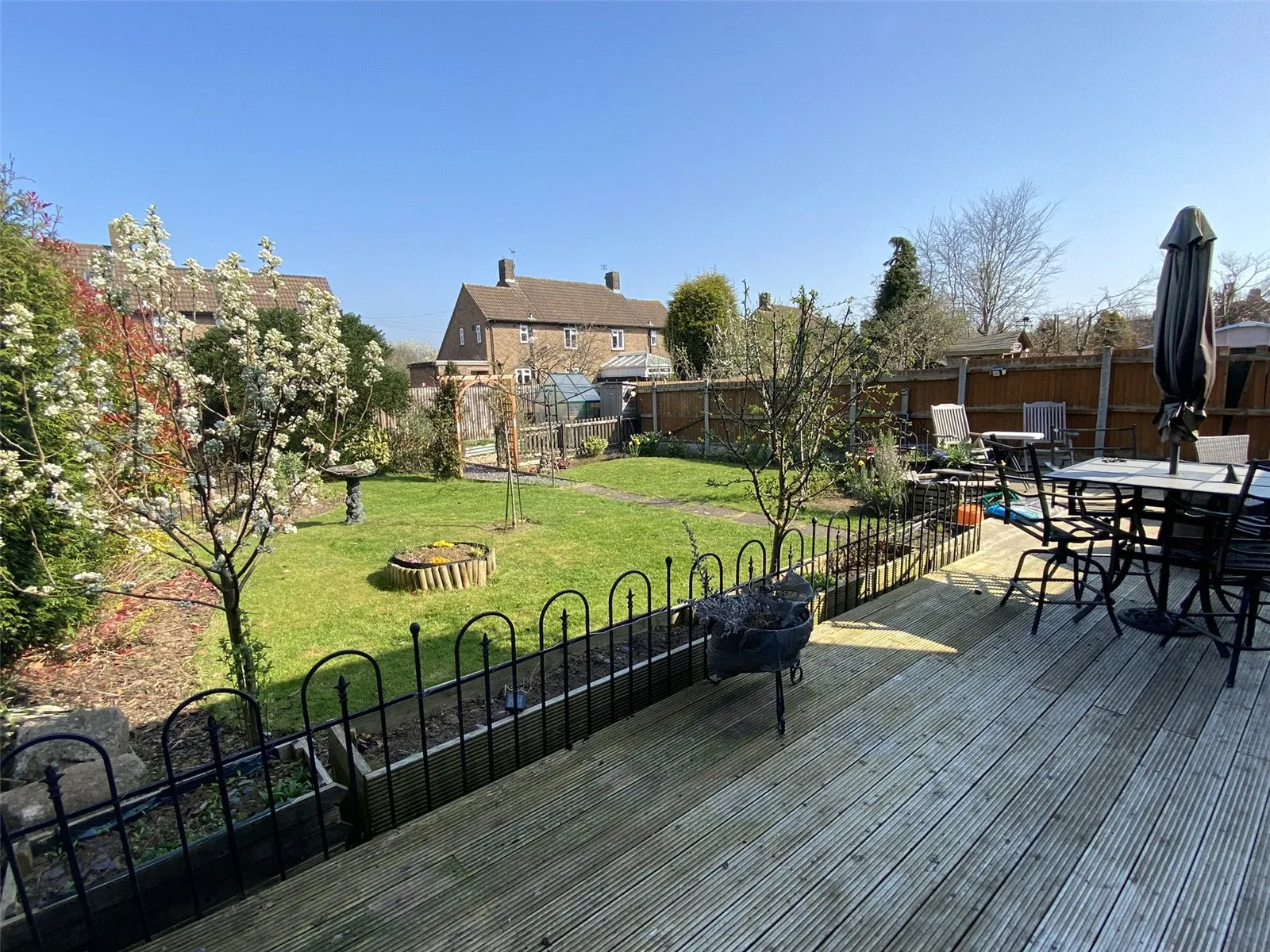2 bed Semi-Detached