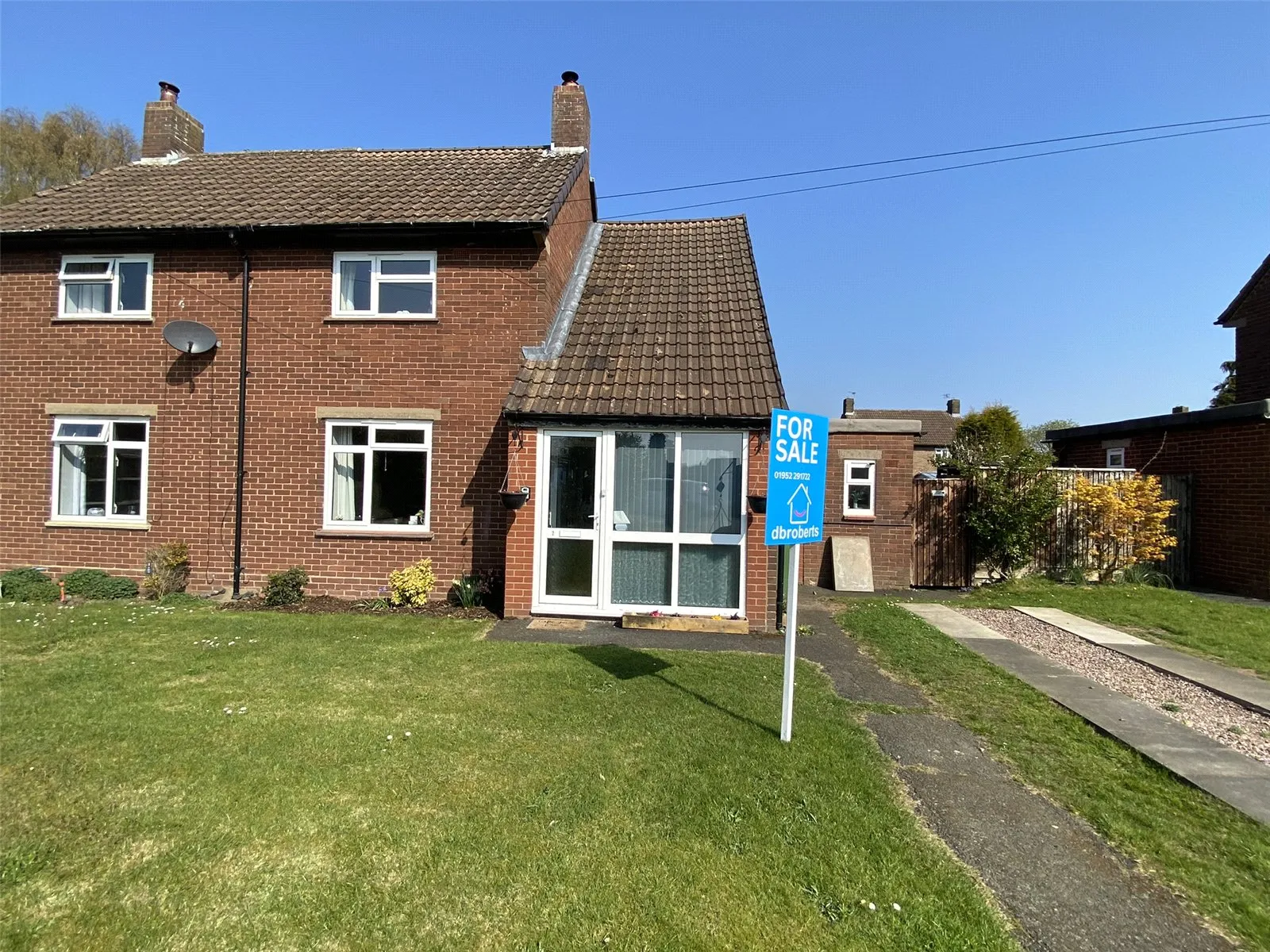 2 bed Semi-Detached