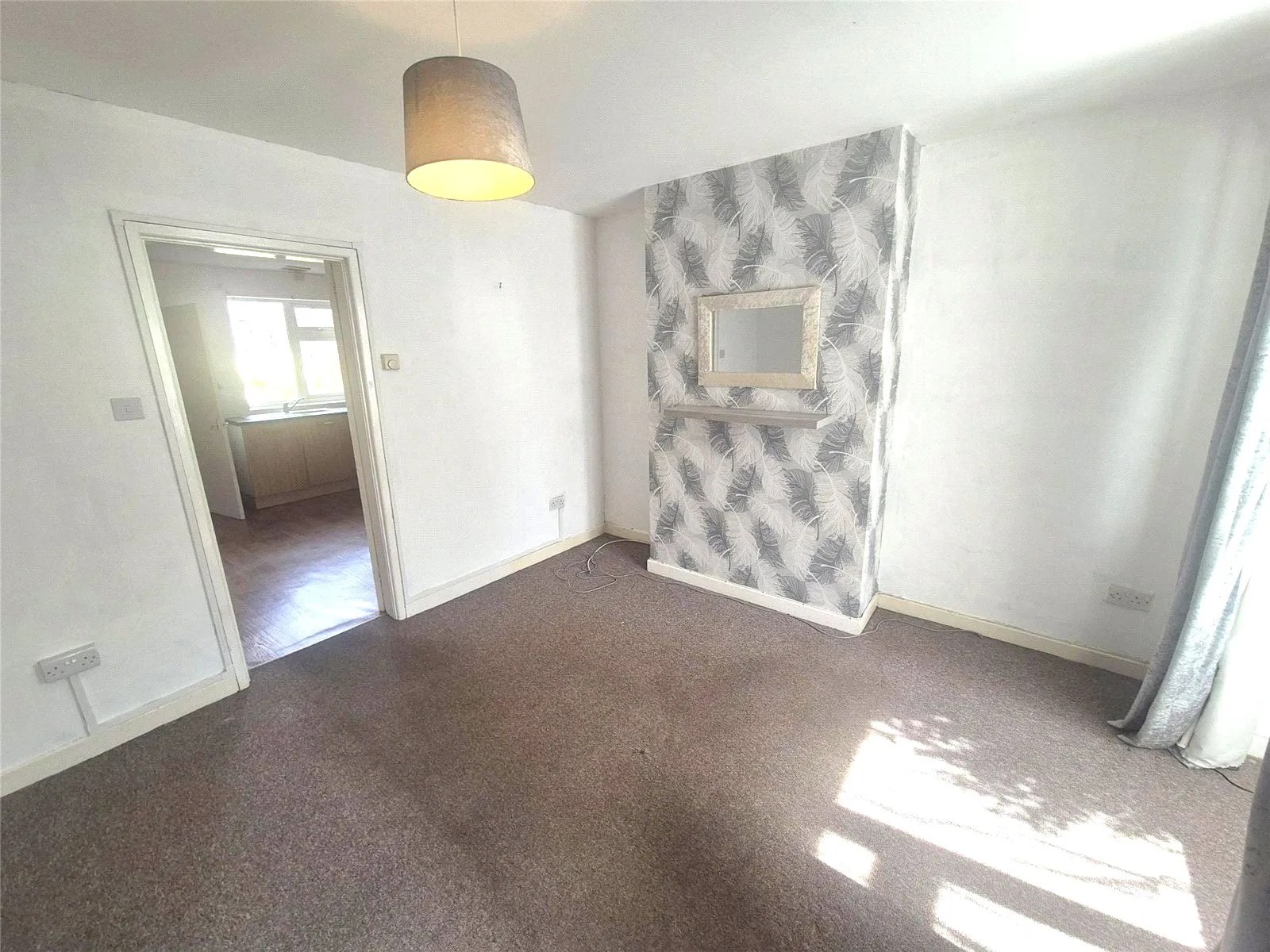 3 bed End of Terrace