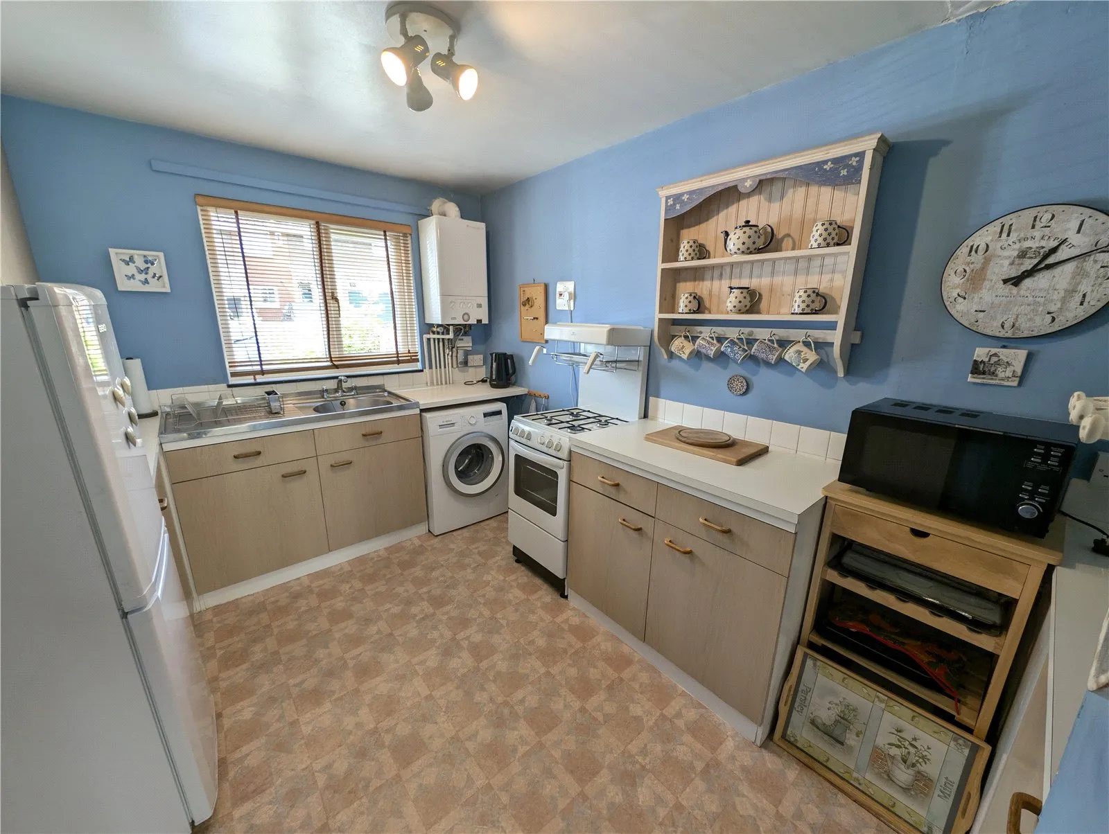 4 bed End of Terrace