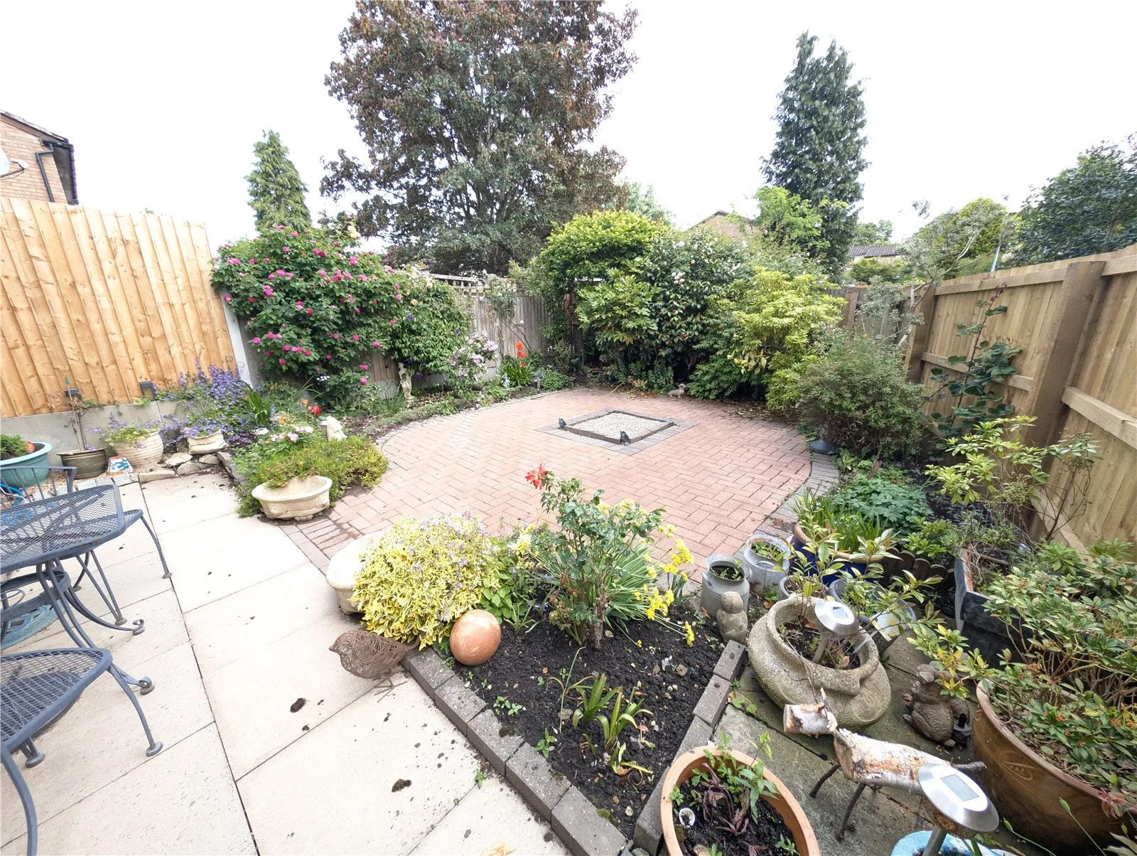 4 bed End of Terrace
