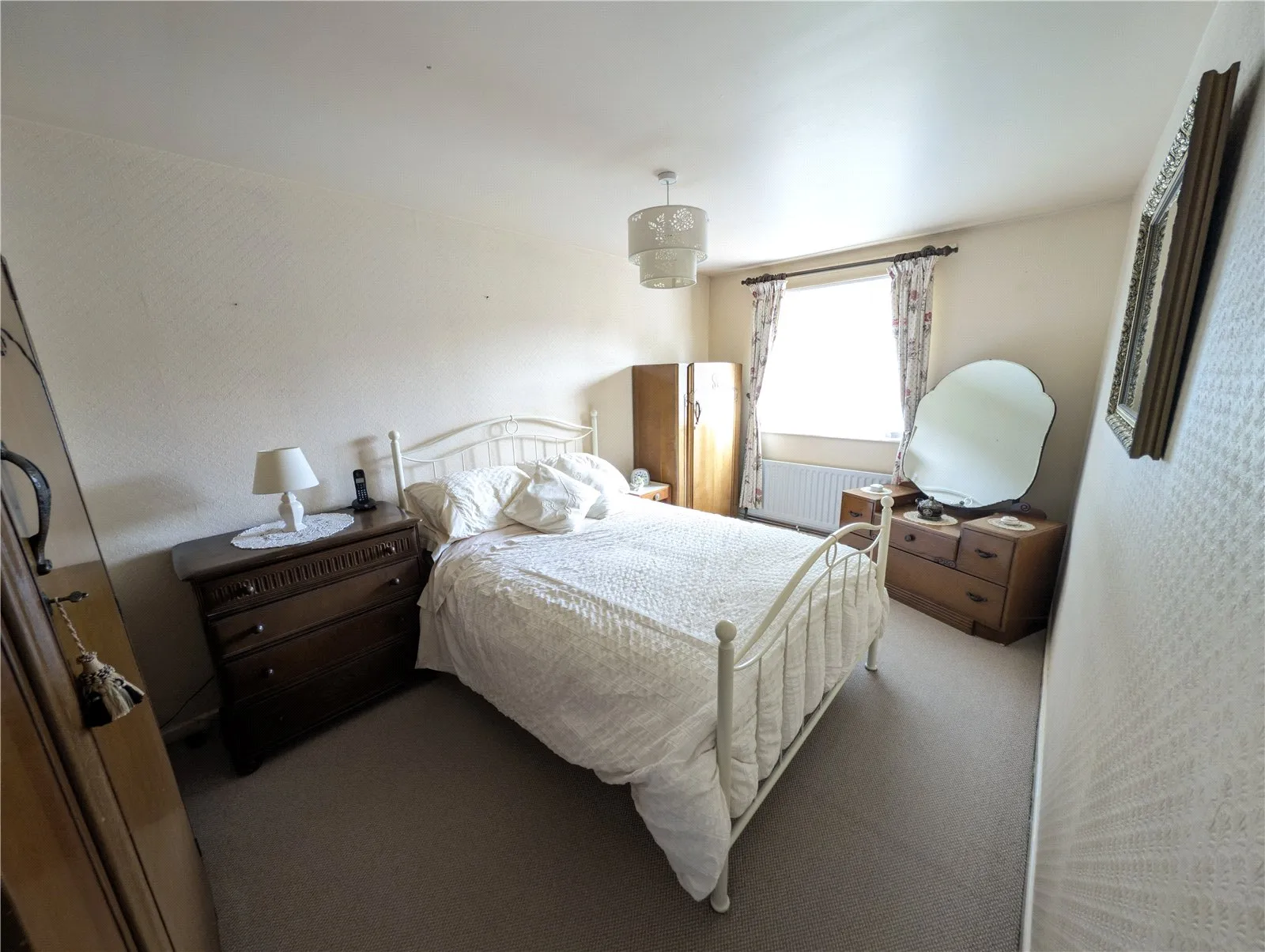 4 bed End of Terrace