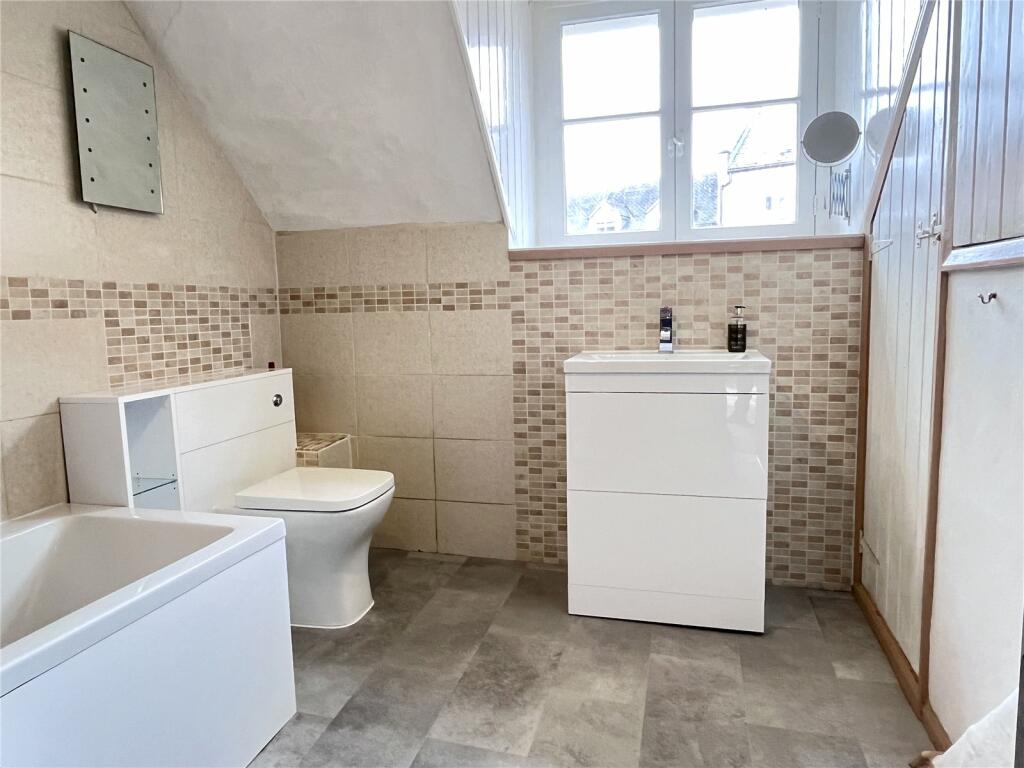 2 bed End of Terrace