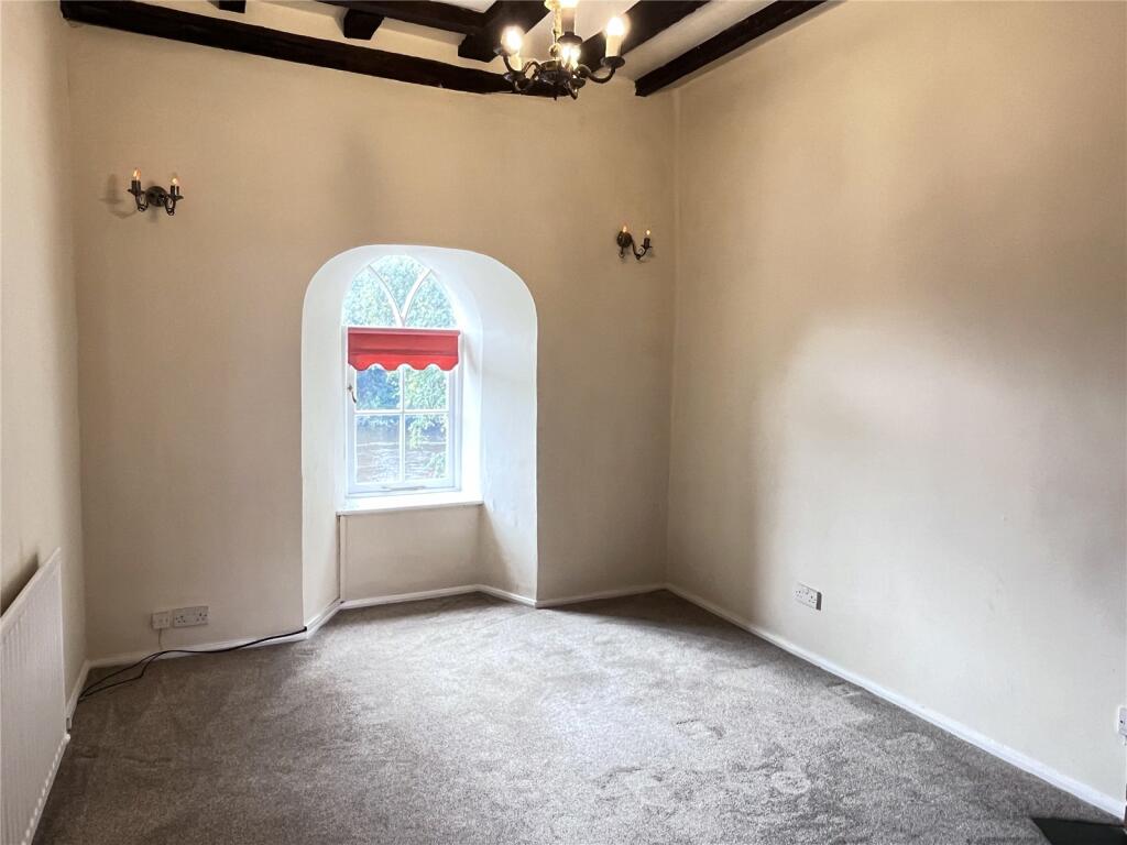 2 bed End of Terrace