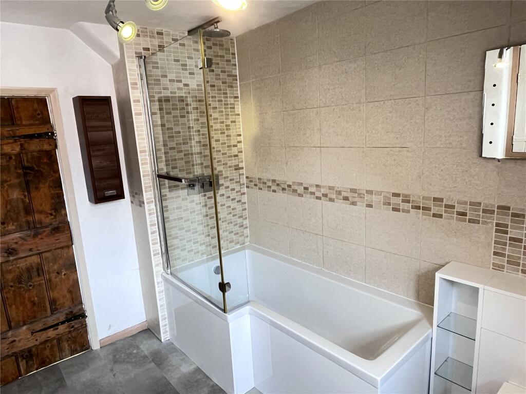 2 bed End of Terrace