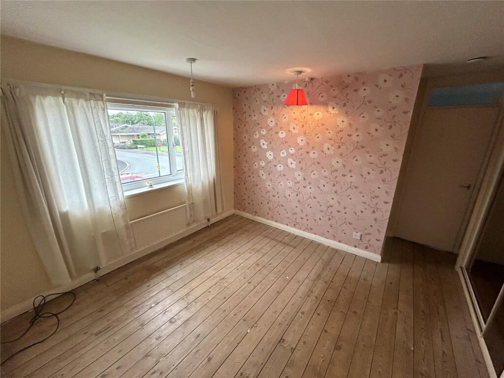 3 bed Semi-Detached