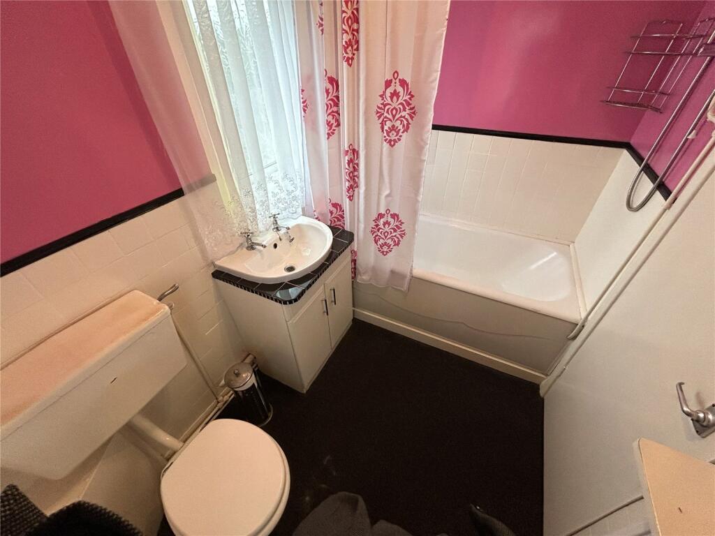 3 bed Semi-Detached