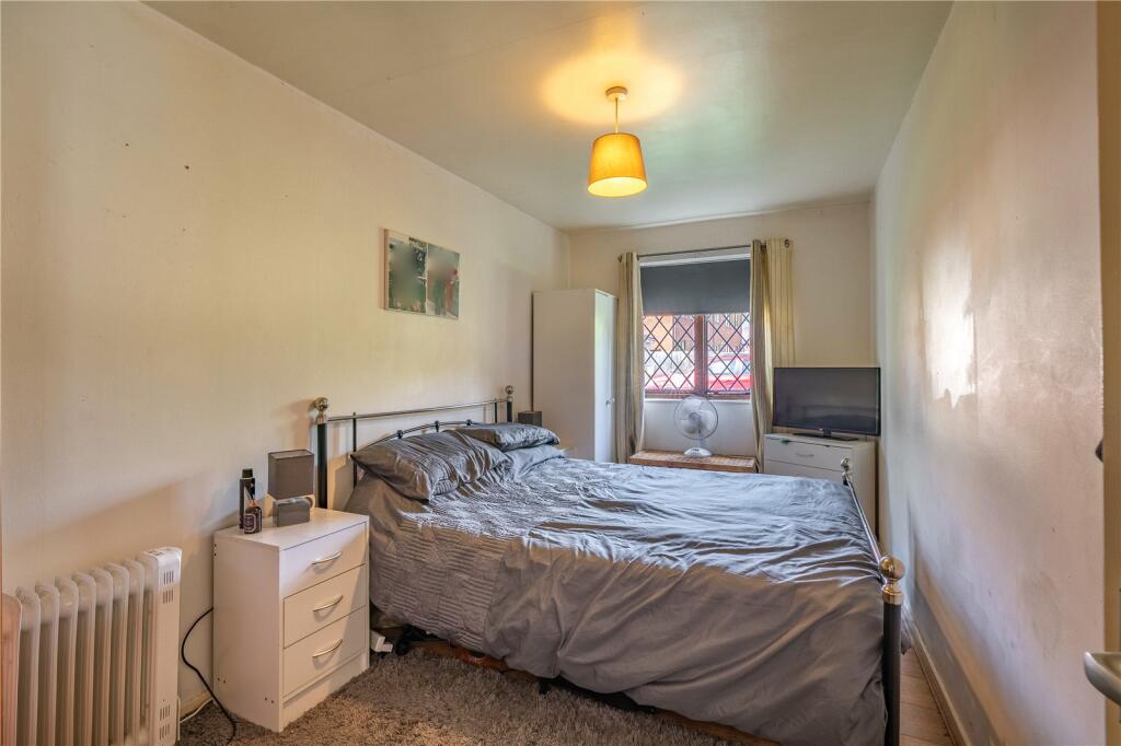 1 bed Maisonette