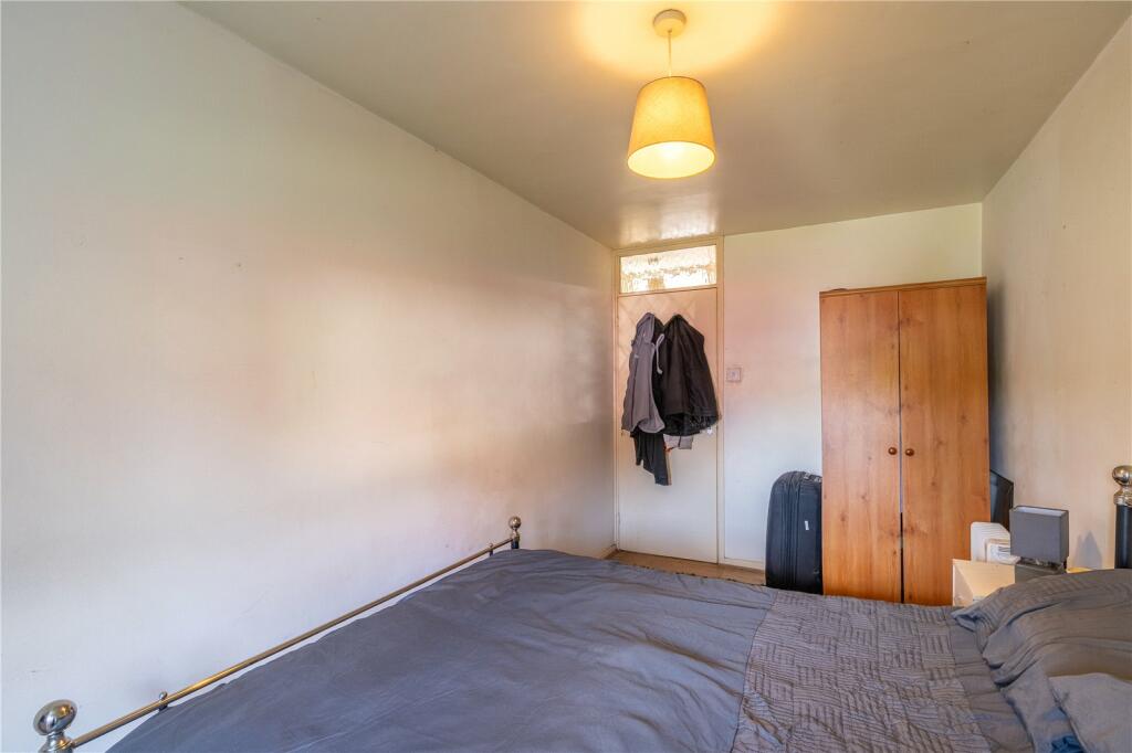 1 bed Maisonette