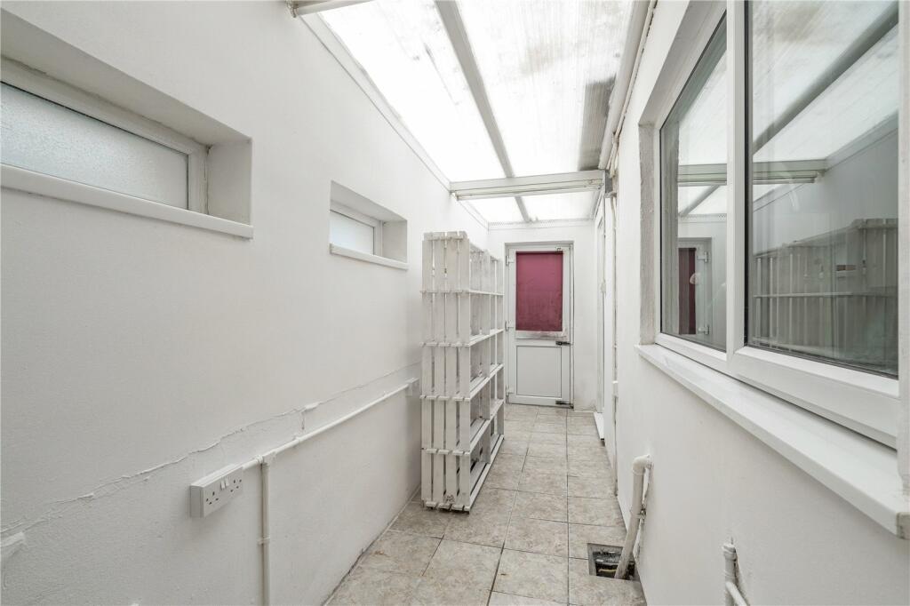 3 bed Terraced