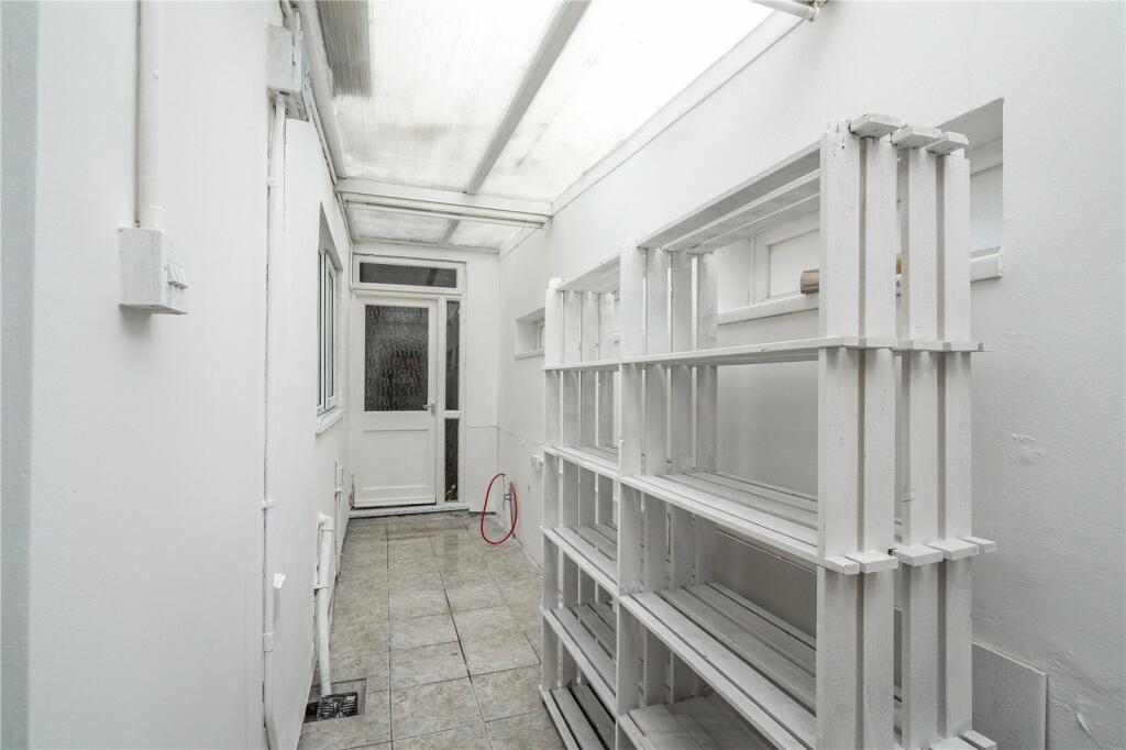 3 bed Terraced
