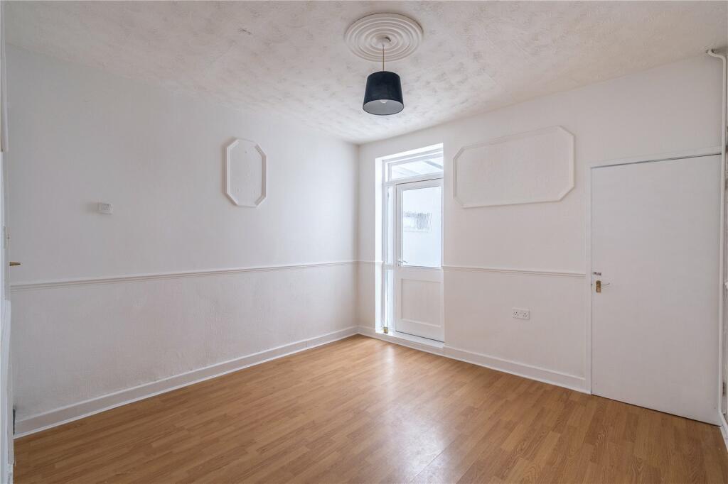 3 bed Terraced