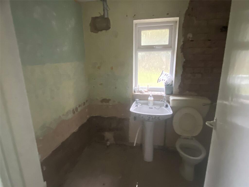 2 bed Semi-Detached