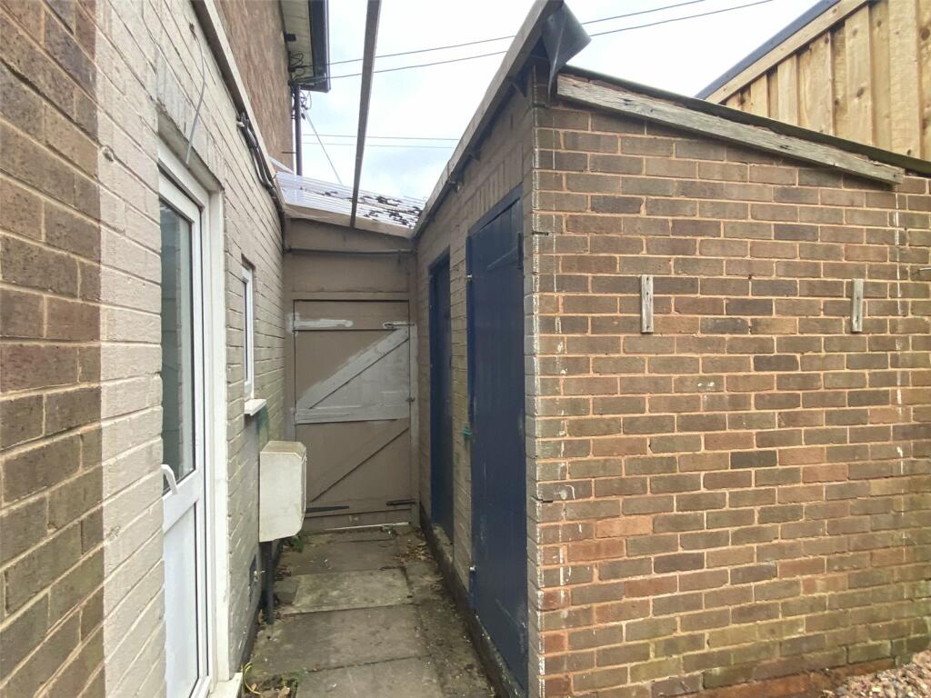 2 bed Semi-Detached
