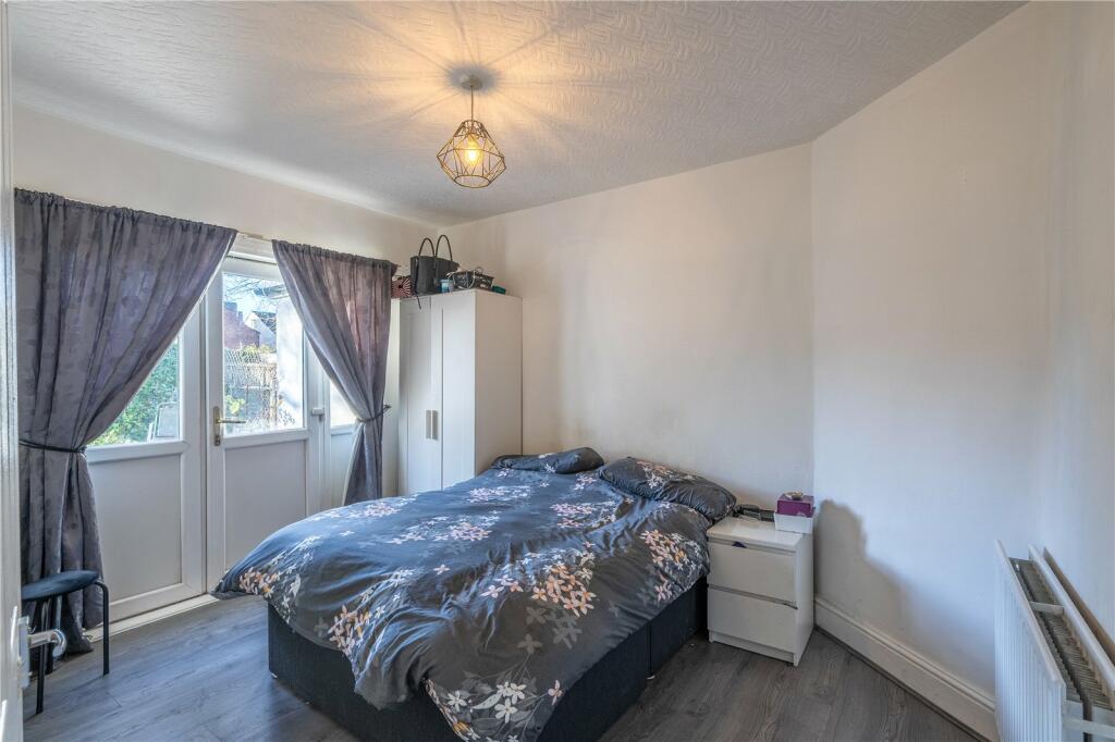 2 bed Semi-Detached Bungalow